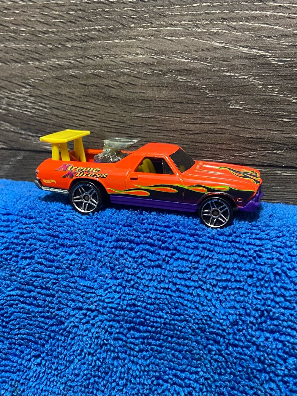 Vtg Black Hot Wheels 68 El Camino Xtreme Express Orange Die Cast 1999